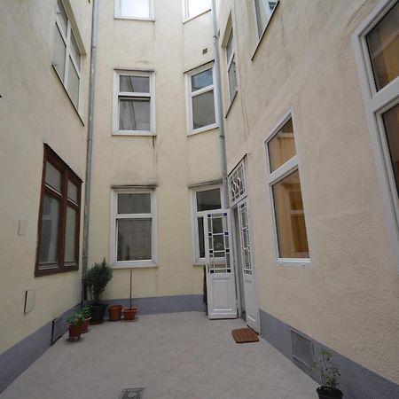 Vienna Holiday Apartments Eksteriør billede